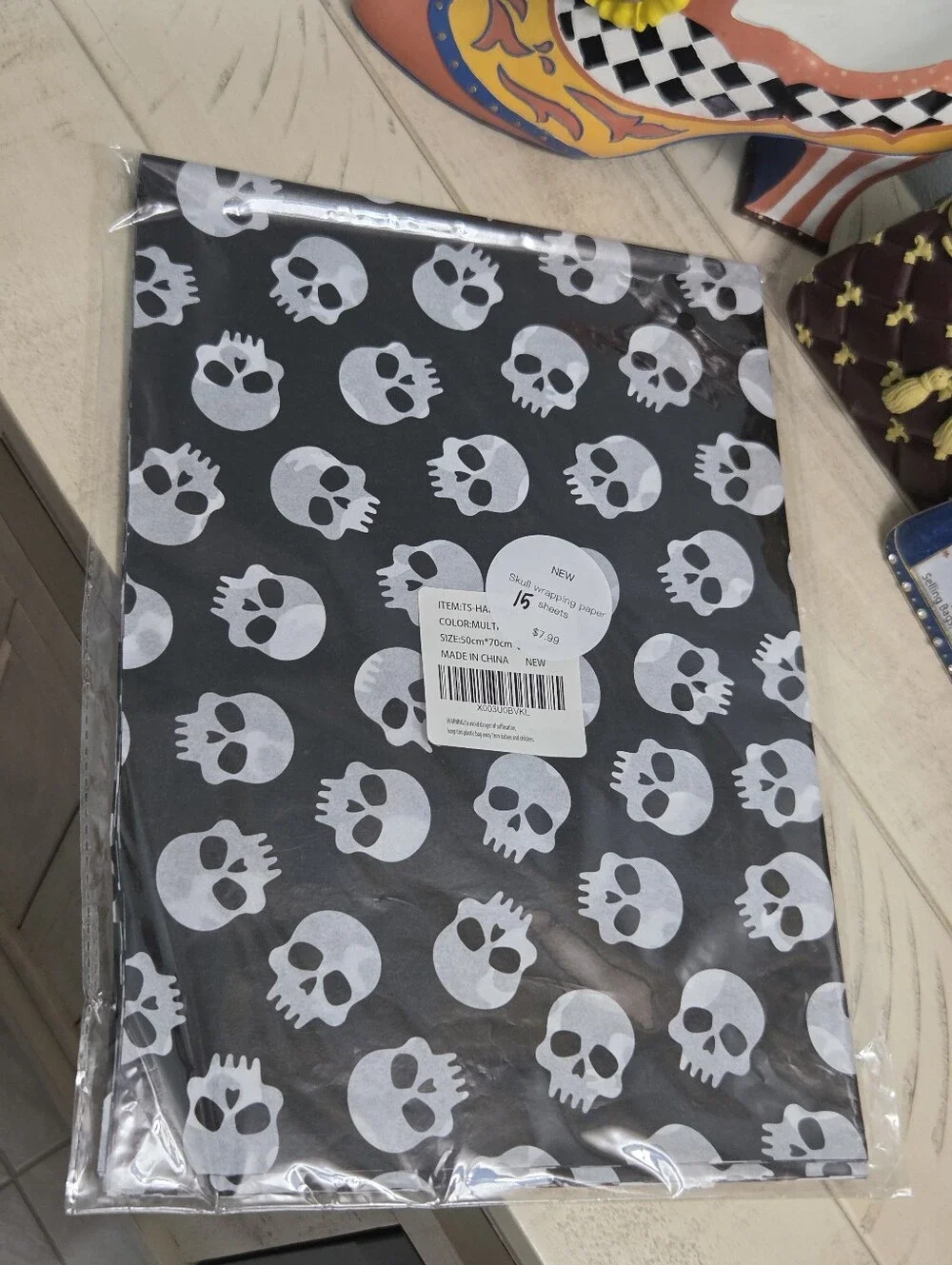 Spooky Skull Gift Wrapping Paper - 15 Flat Sheets (50cm x 70cm)NWT